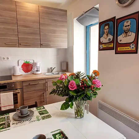 Panier 2000 Apartman